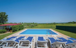 Holiday House Verica with pool